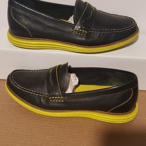 Used Cole Haan Black Loafer size 7.5